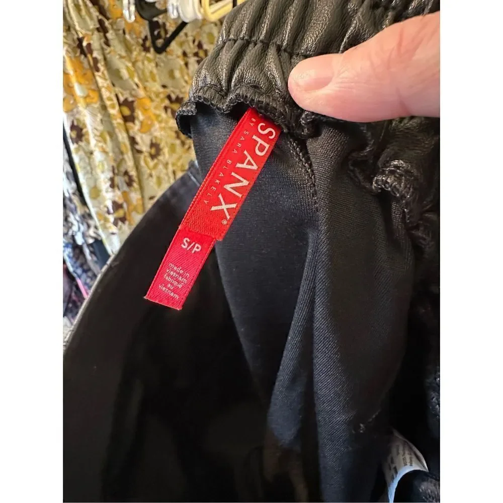 Spanx Leather Jogger Pull On Black Women’s Pants Size S - Picture 6 of 9